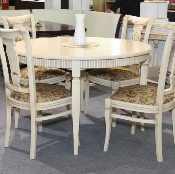 Столы обеденные